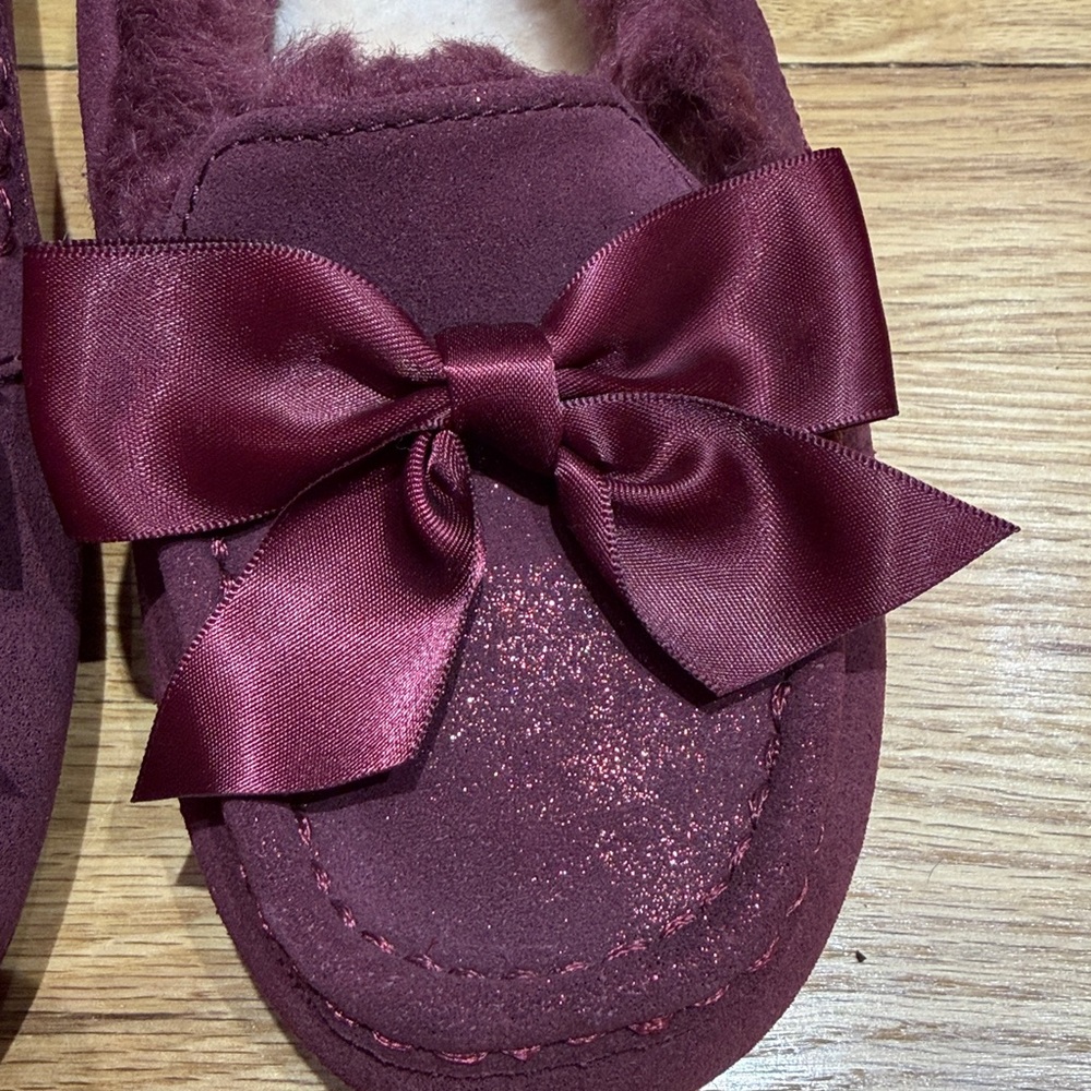 Ugg NWOB Ansley heritage bow🎀❤️🎀❤️🎀❤️ - Picture 3 of 10